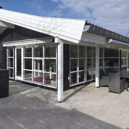 Cedomir - 625m From The Sea By Interhome Hornbæk