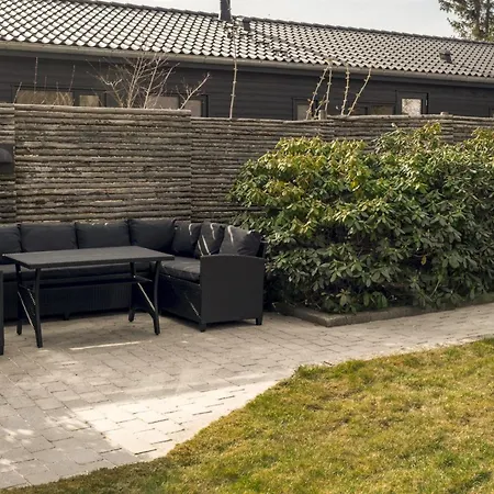 Cedomir - 625m From The Sea By Interhome * Hornbæk
